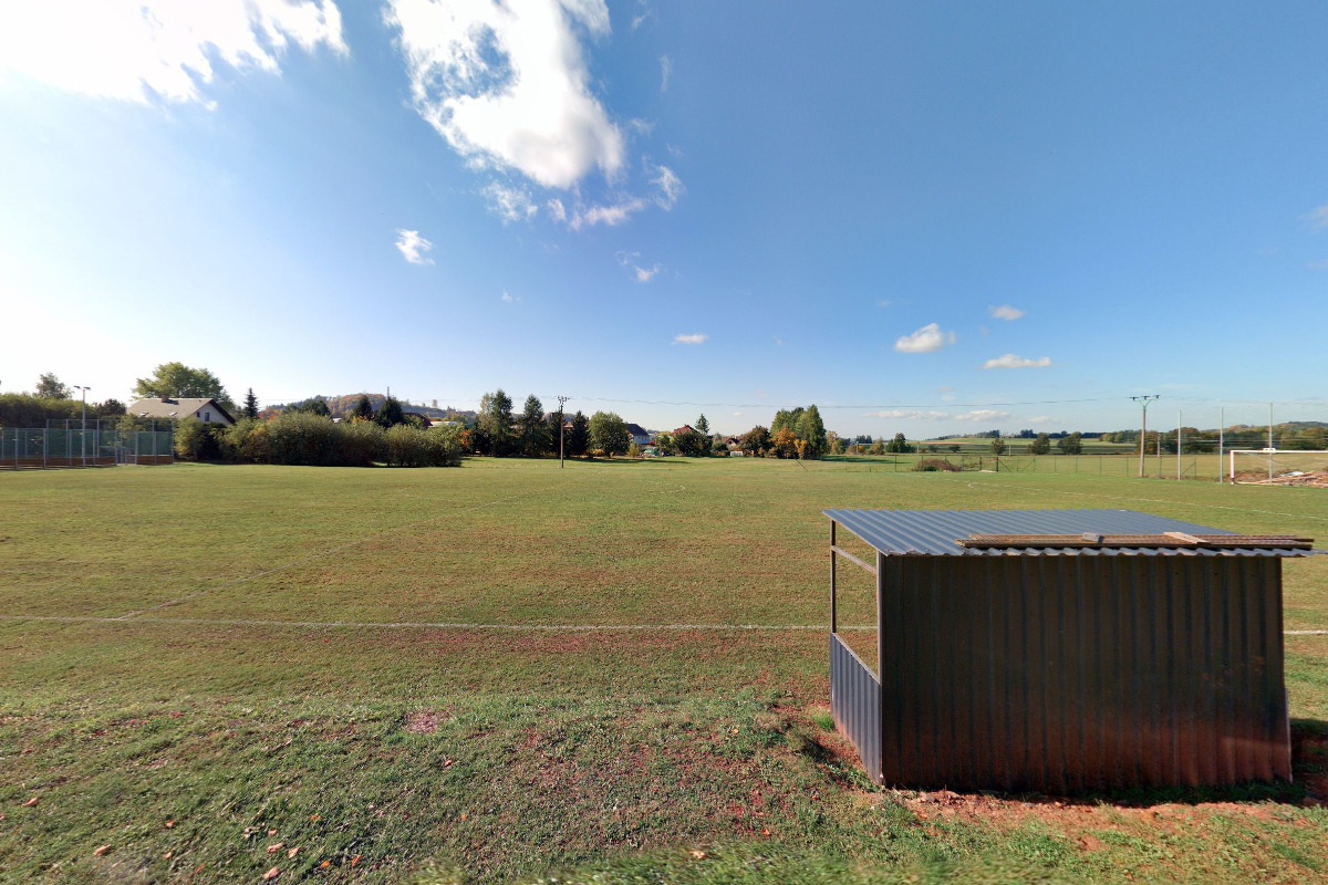TJ Sokol Horka u Staré Paky - Fotbalové hřiště