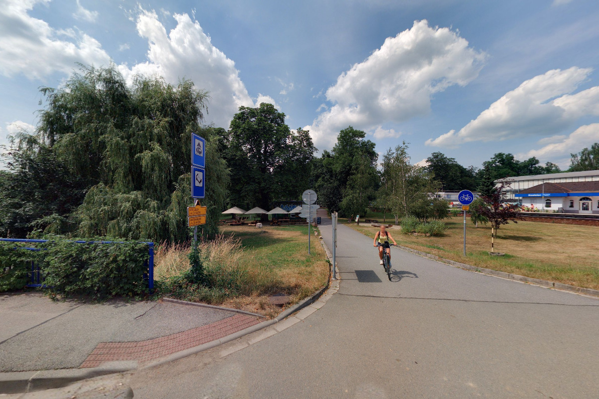 Nabíjecí zásuvka pro elektrokola