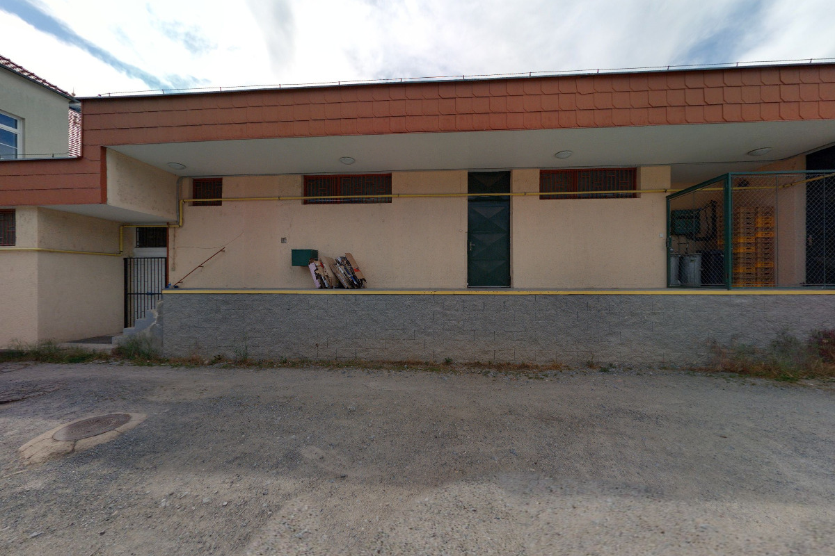 Makovec - maso uzeniny