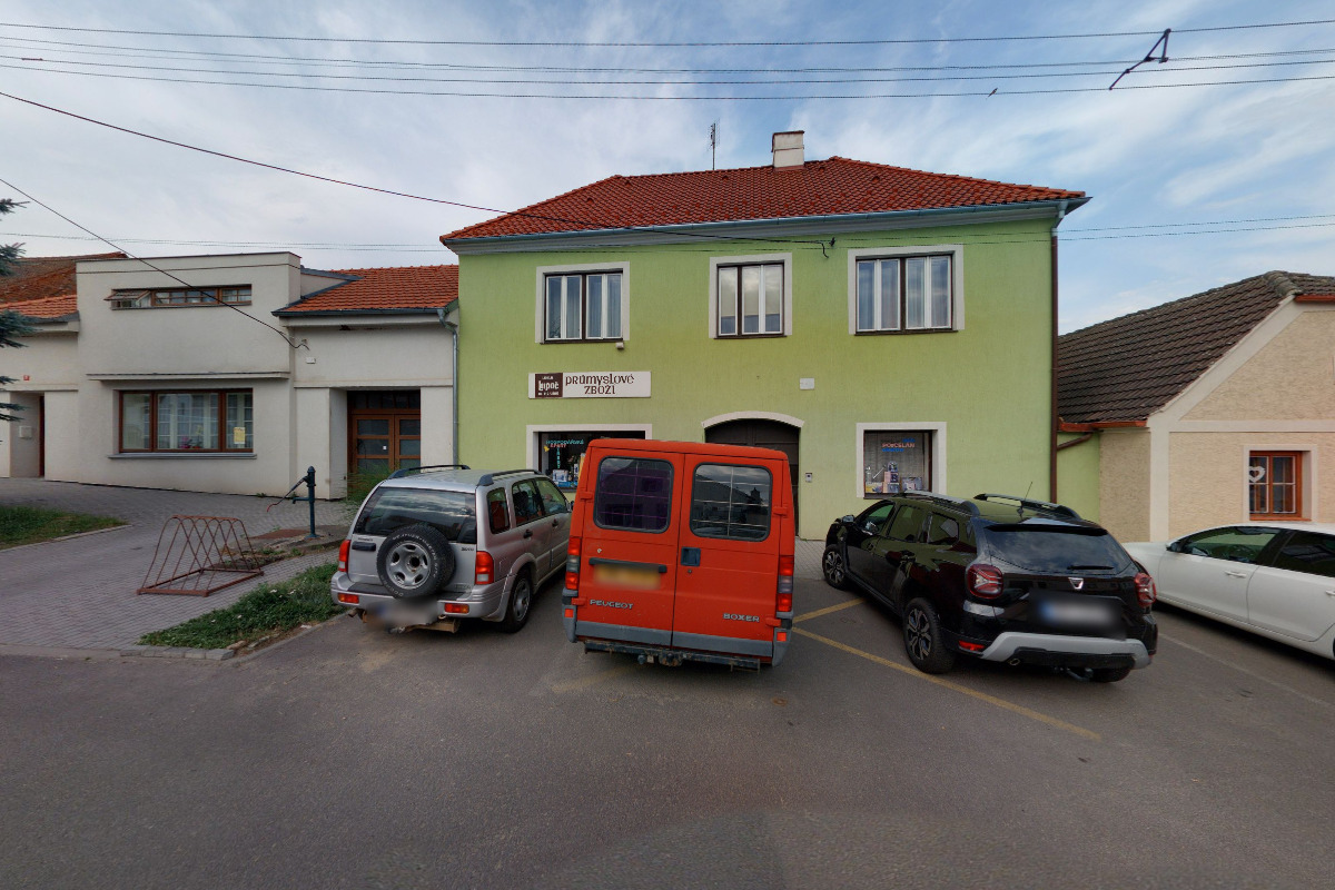 Průmyslové zboží Ladislav Lupač foto 2