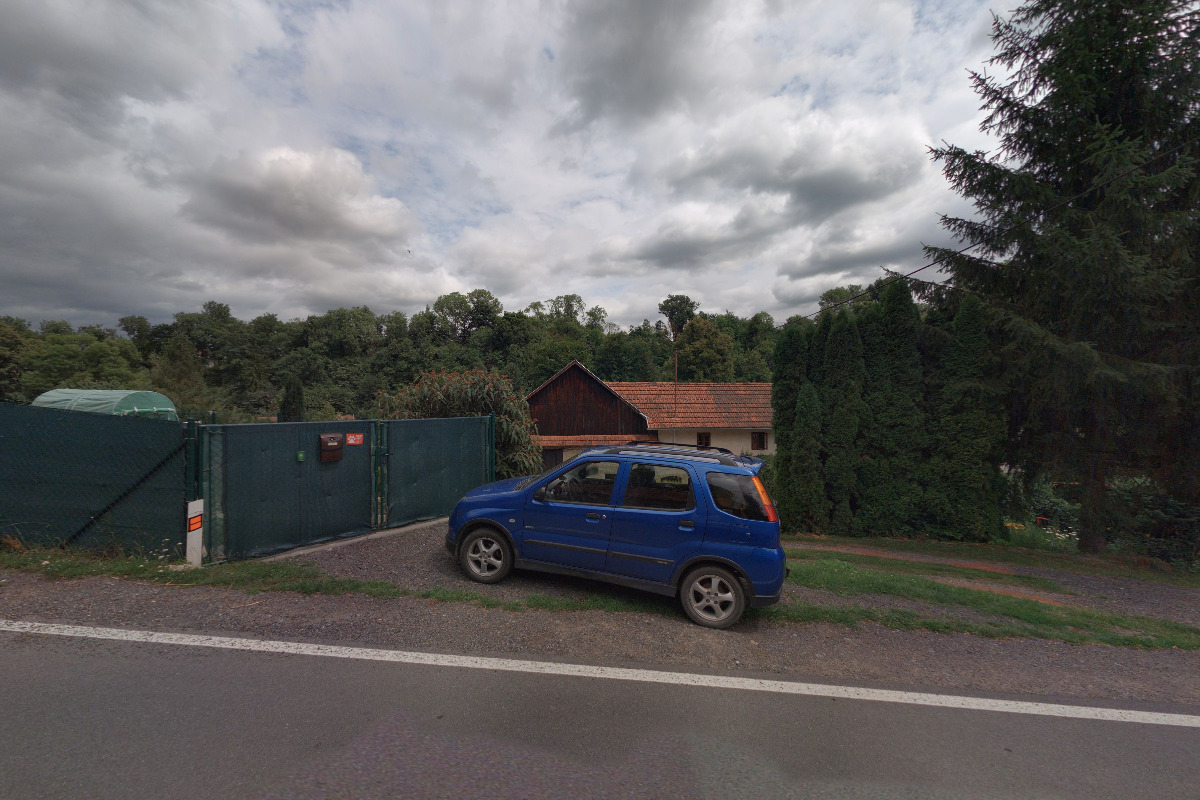 RESTAUROVÁNÍ HRINDA