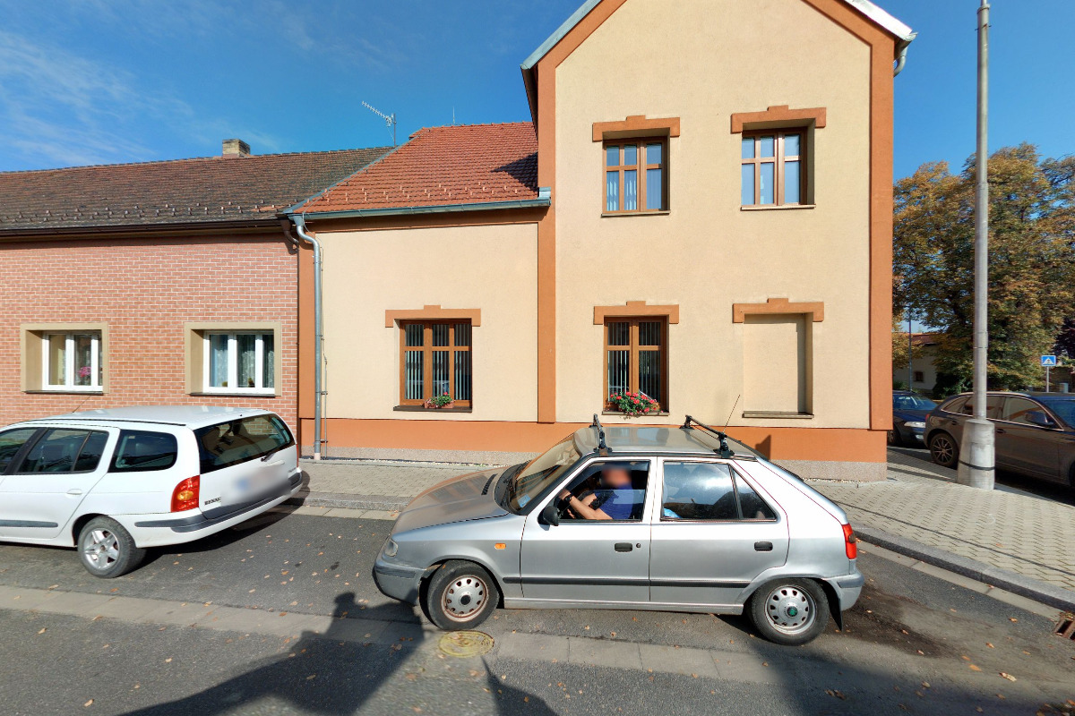 Poříčany - obecní úřad foto 2