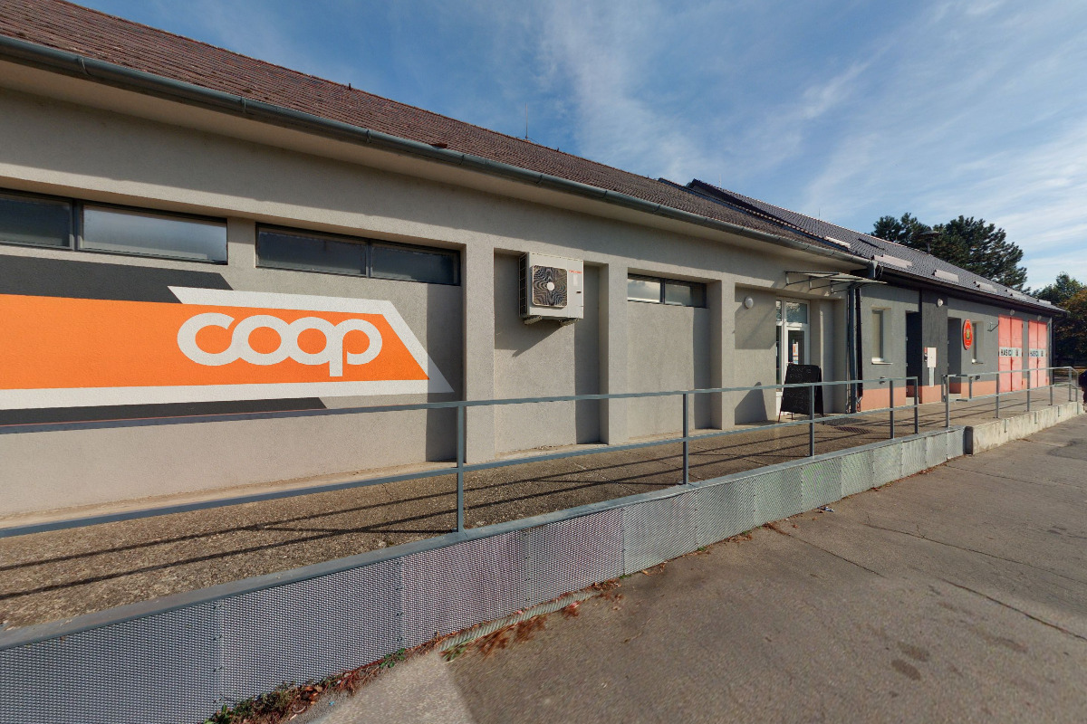 Jednota, spotřební družstvo v Hodoníně - COOP foto 2
