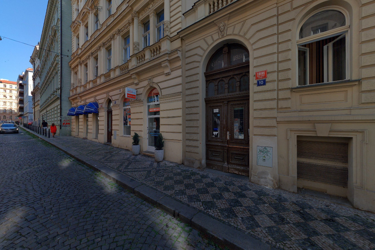 New Town Hall Apartment