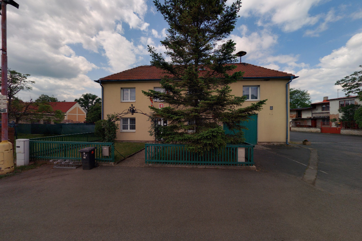 Brázdim - obecní úřad foto 2