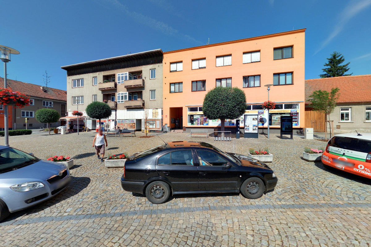 Nabíjecí stanice pro elektrokola a mobilní zařízení foto 3