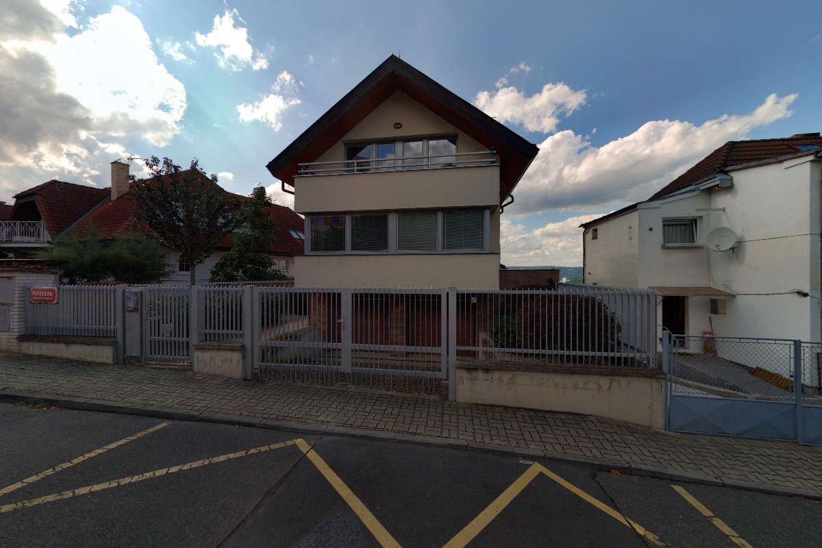 ARDEZ Pharma, spol. s r.o.