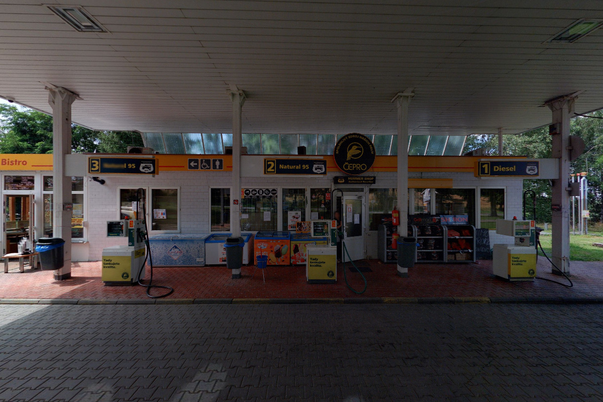 Benzinka Slapy foto 3