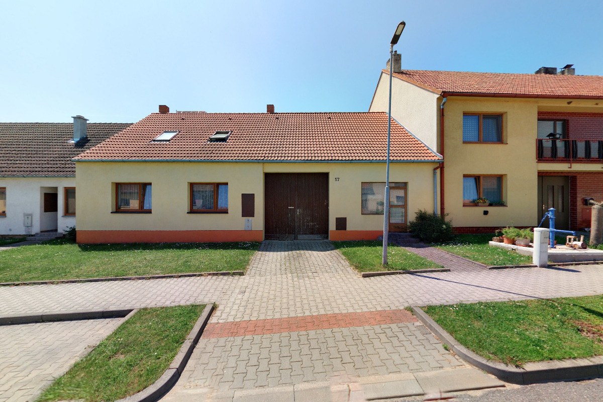 D + V STAVOS, s.r.o.