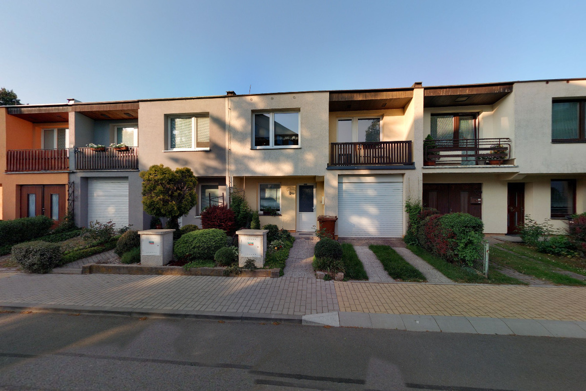 Investa Uni, spol. s r.o.