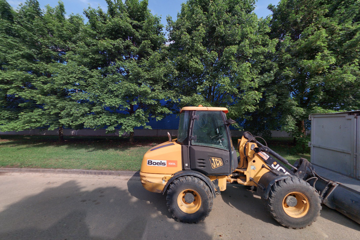 VAN LEEUWEN PIPE AND TUBE, s.r.o.