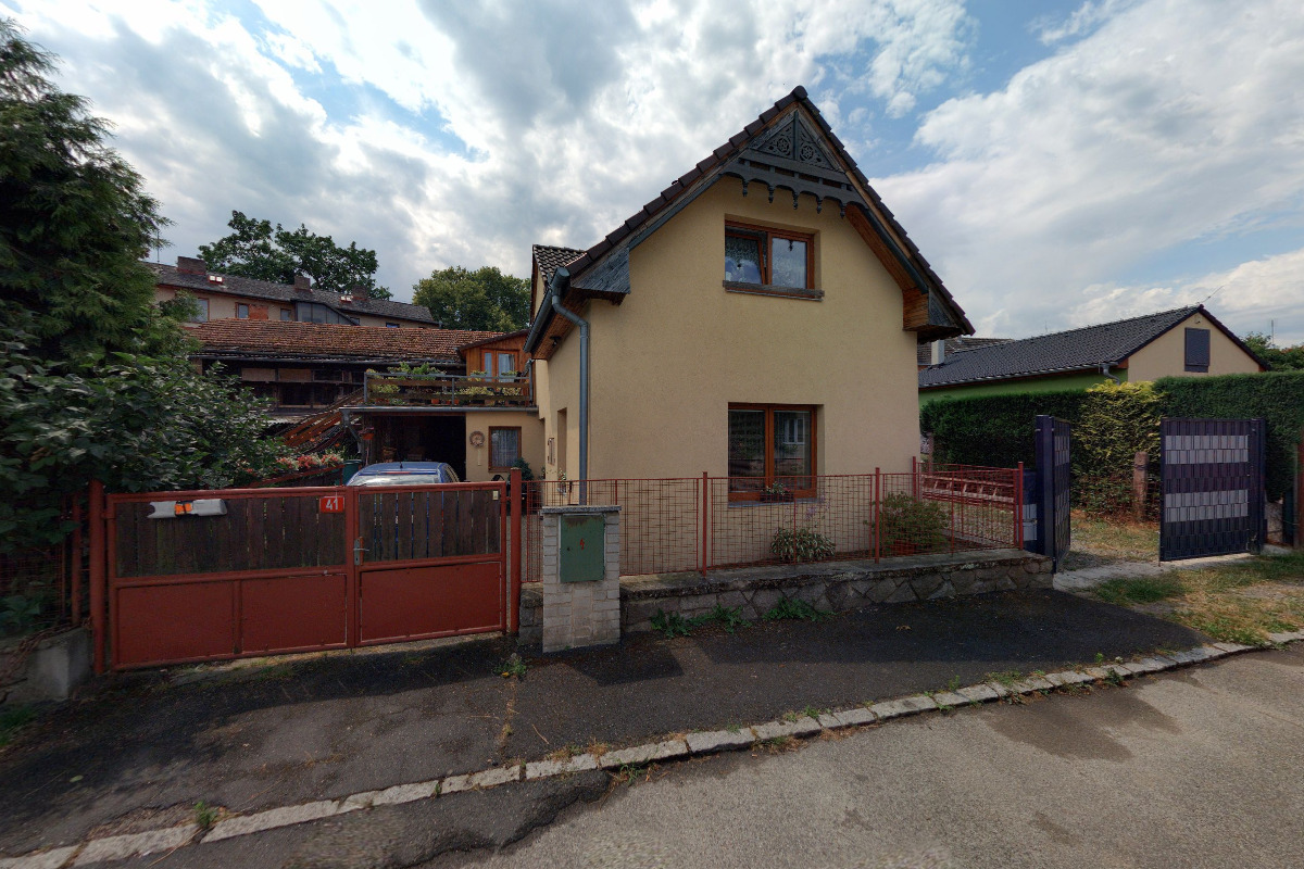 Českomoravský svaz chovatelů poštovních holubů - Místní spolek 0107 Kostelec nad Č.Lesy