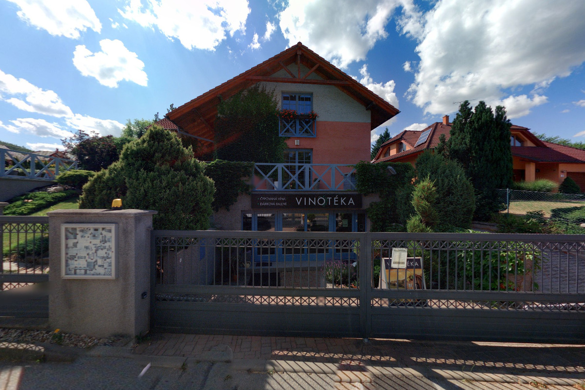 Vinotéka - LUCA CZ foto 2