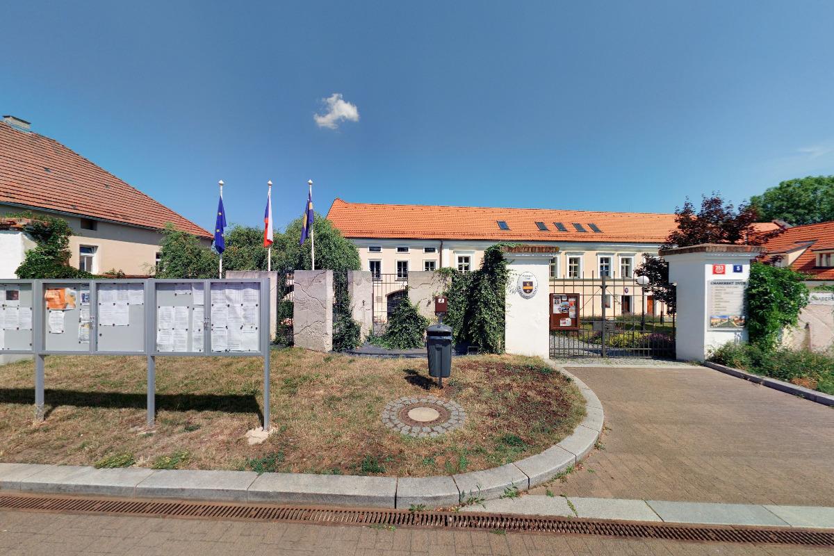 Místní knihovna Praha - Dolní Chabry foto 3