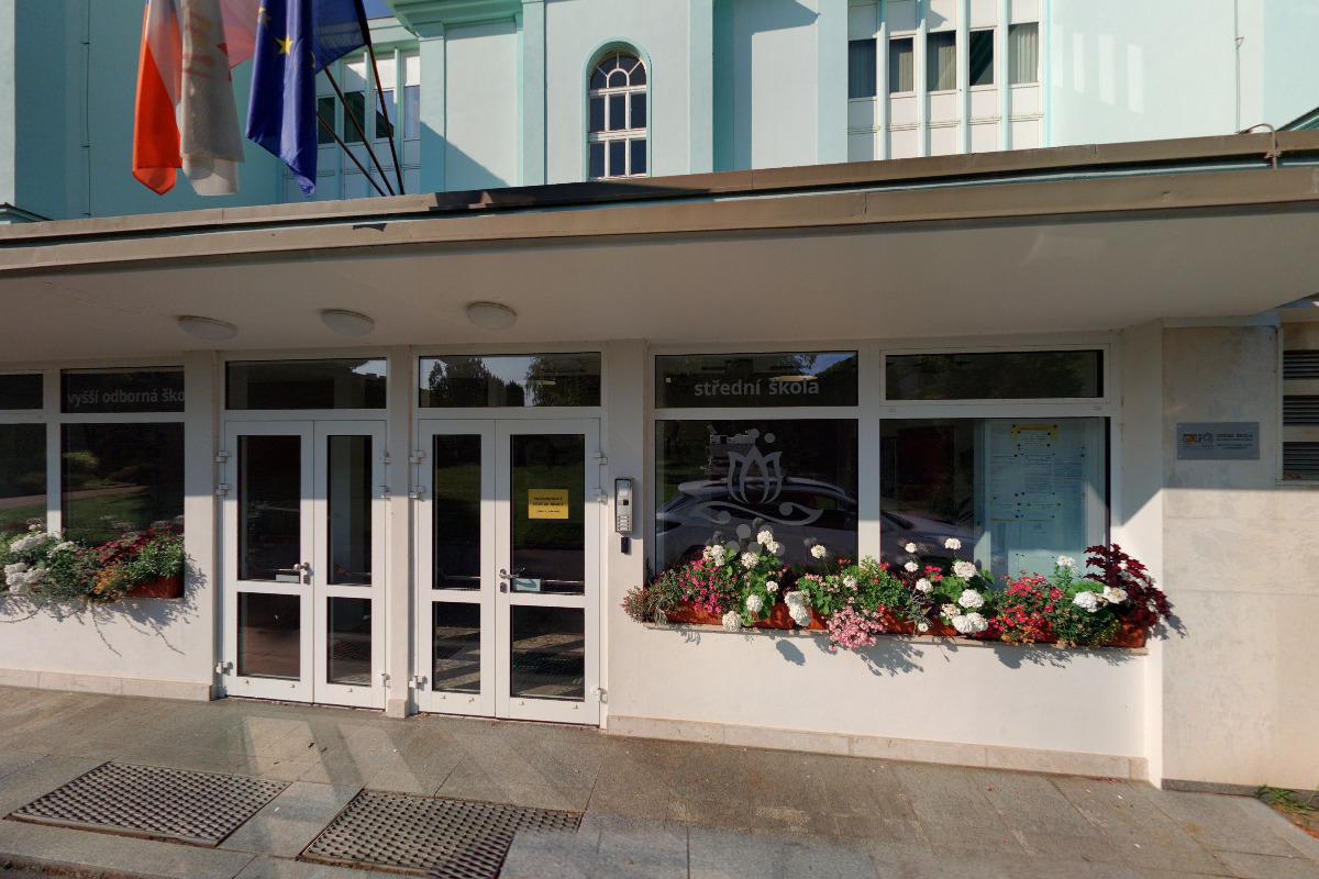 Česká zahradnická akademie Mělník - střední škola a vyšší odborná škola - Květinová prodejna foto 1