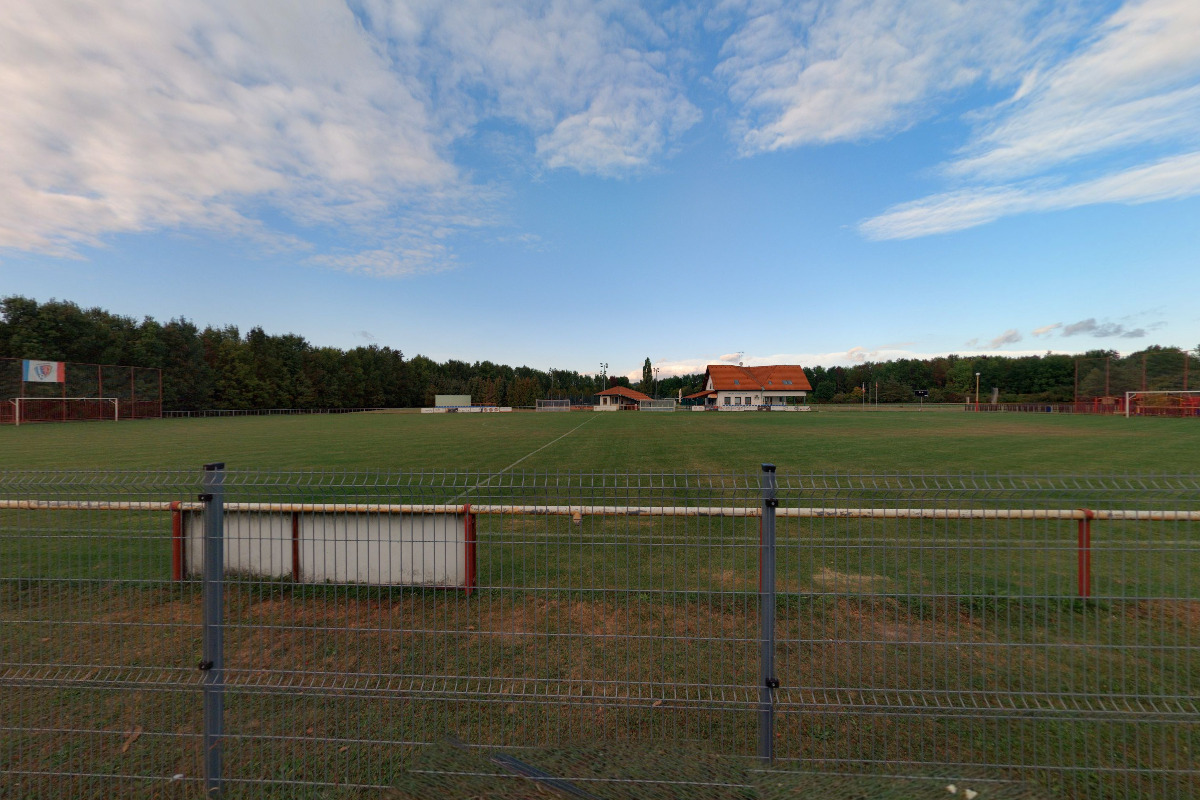 Fotbalové hřiště TJ Velké Bílovice foto 6