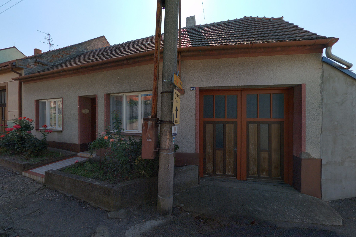 Chalupa na rozcestí