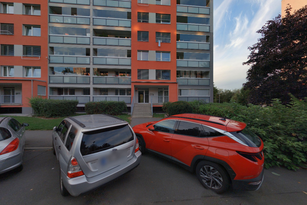 FJ servis, kom.spol.