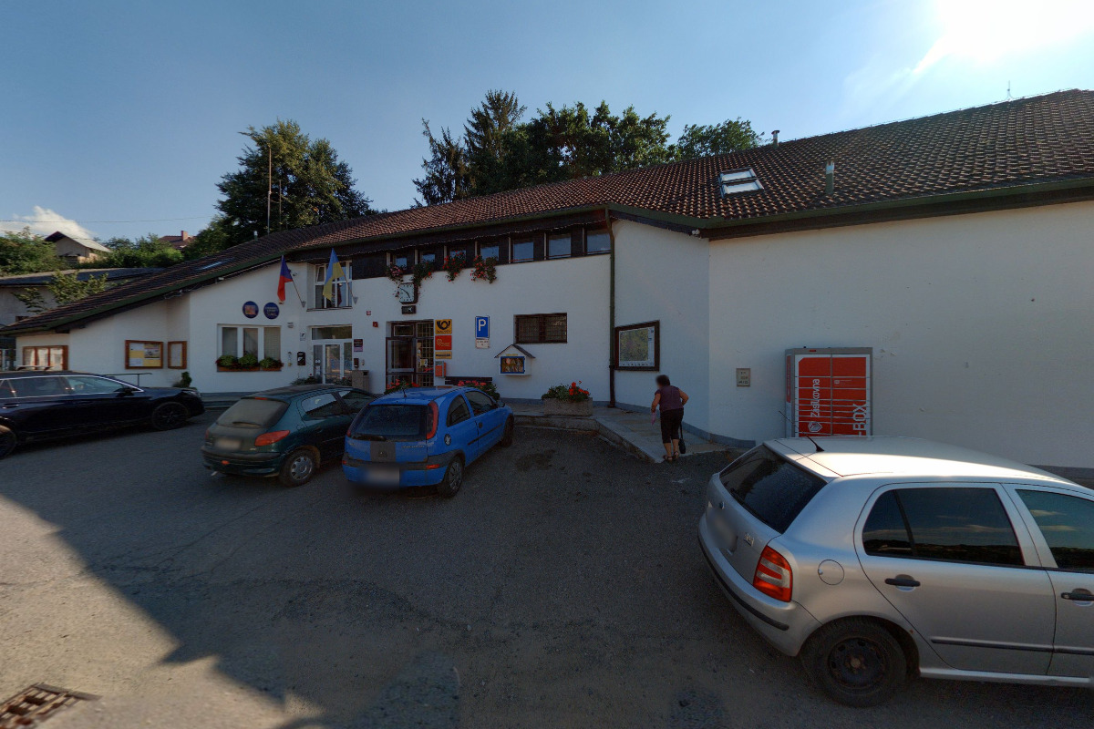 Kamenný Přívoz - obecní úřad foto 4