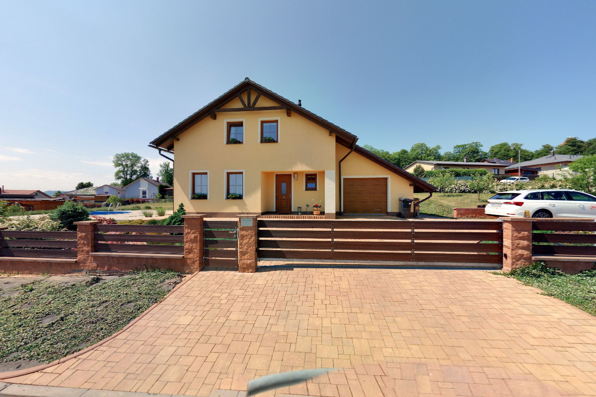 Ondřej Pokorný - moderování plesů foto 1