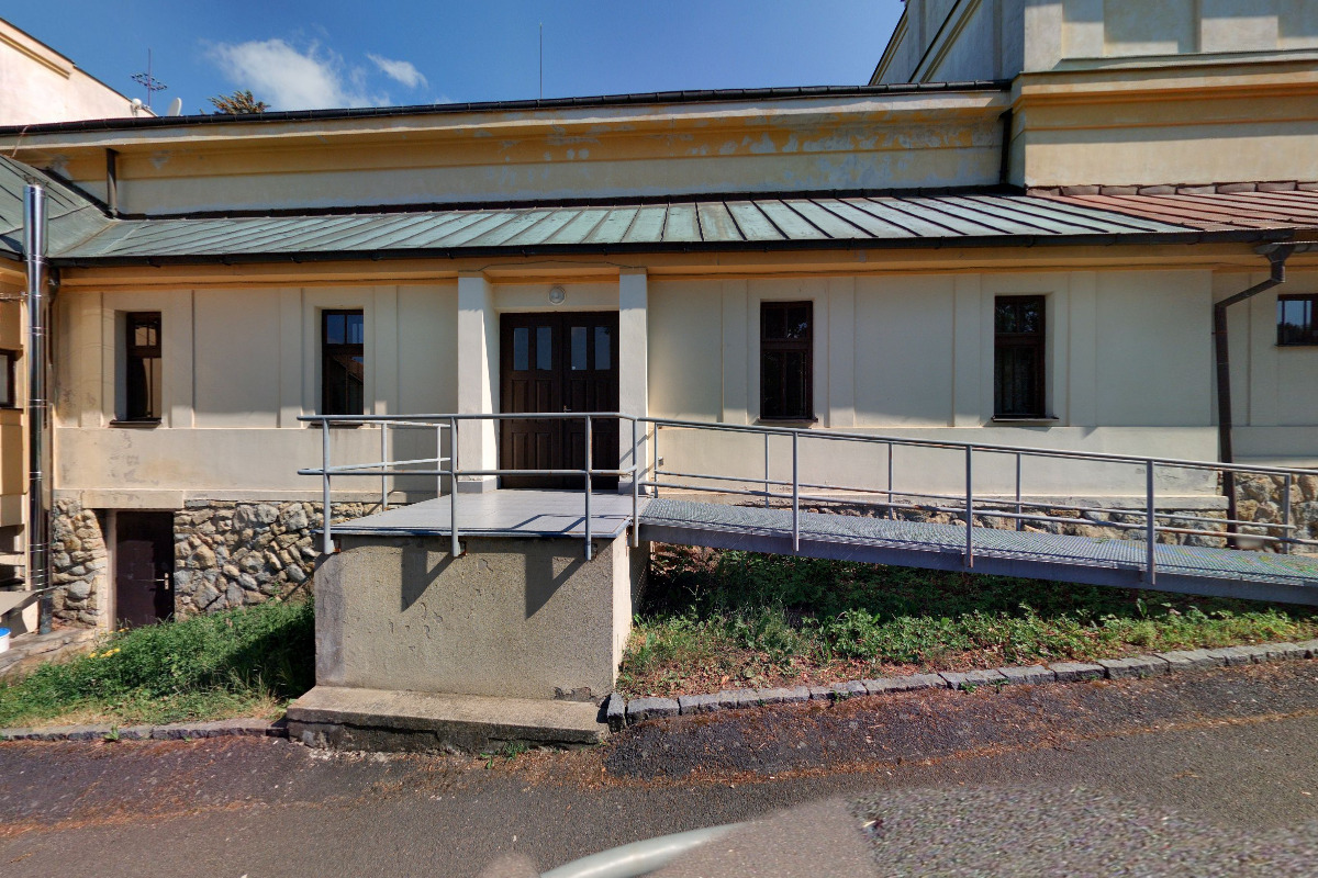 Divadelní restaurace a kavárna foto 4