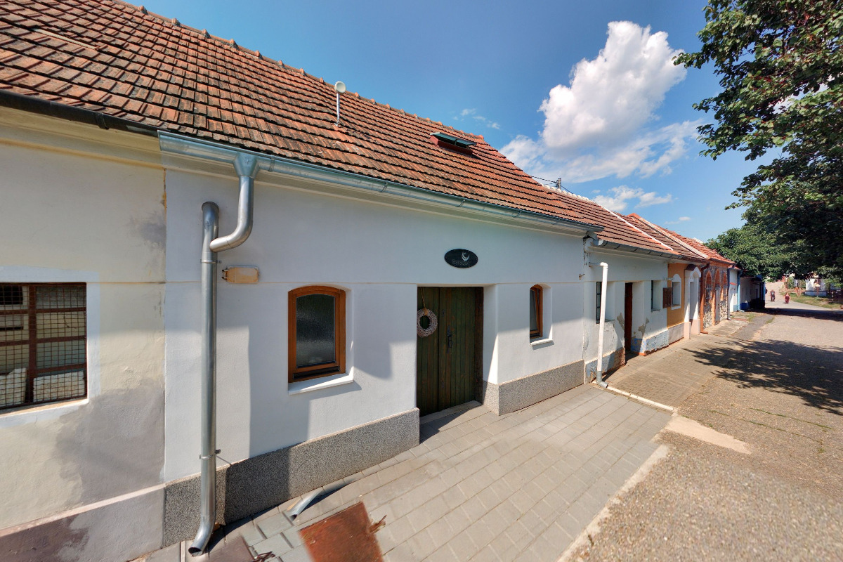 Gruntovní sklep vinařství Baraque foto 6