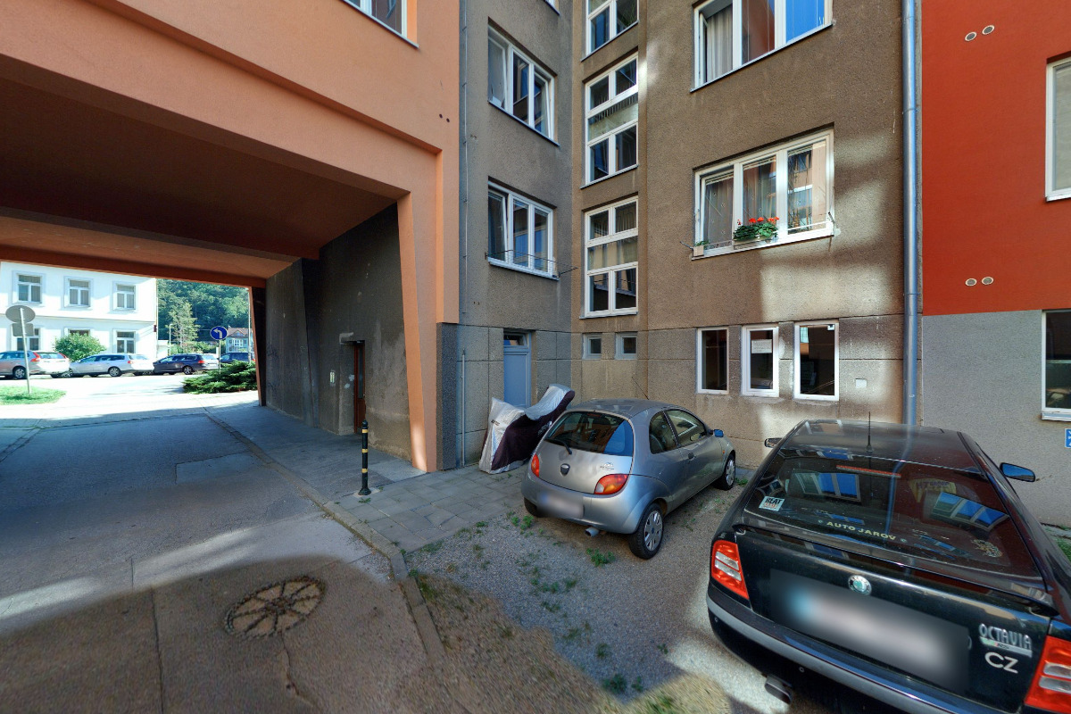 Hightext - Mgr. et Mgr. Tomáš Krejčiřík