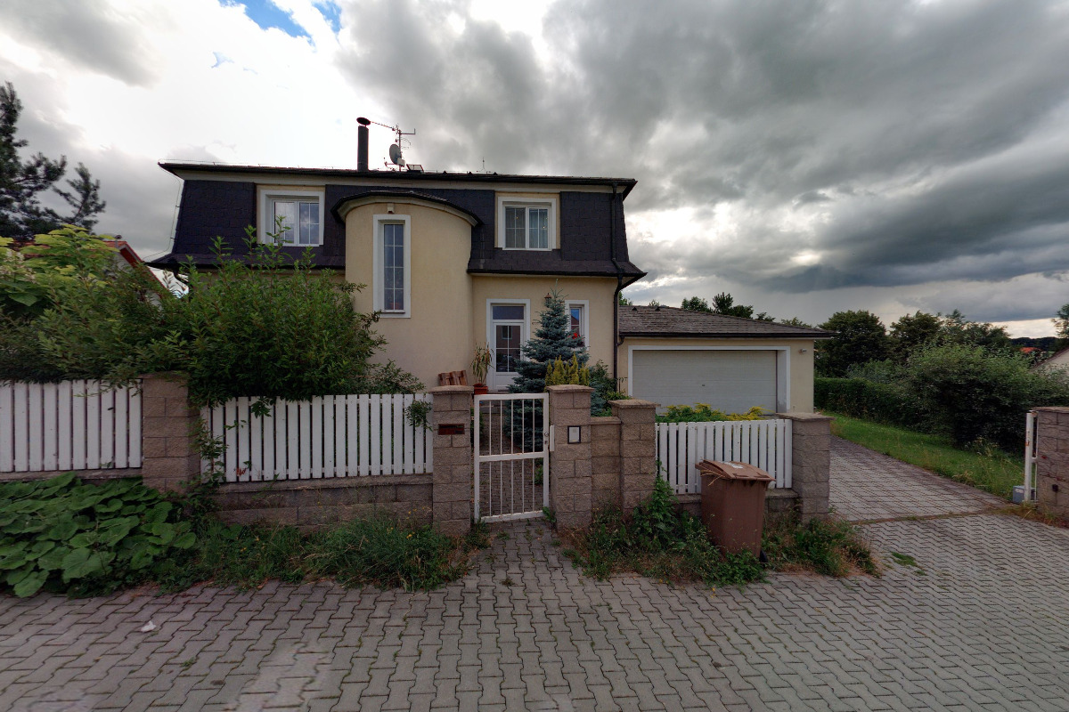 Mgr. Petra Želechovská, advokát