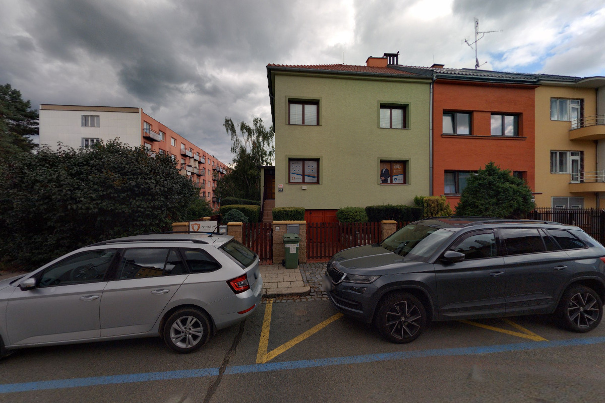 JUDr. Kateřina Husáková, advokát