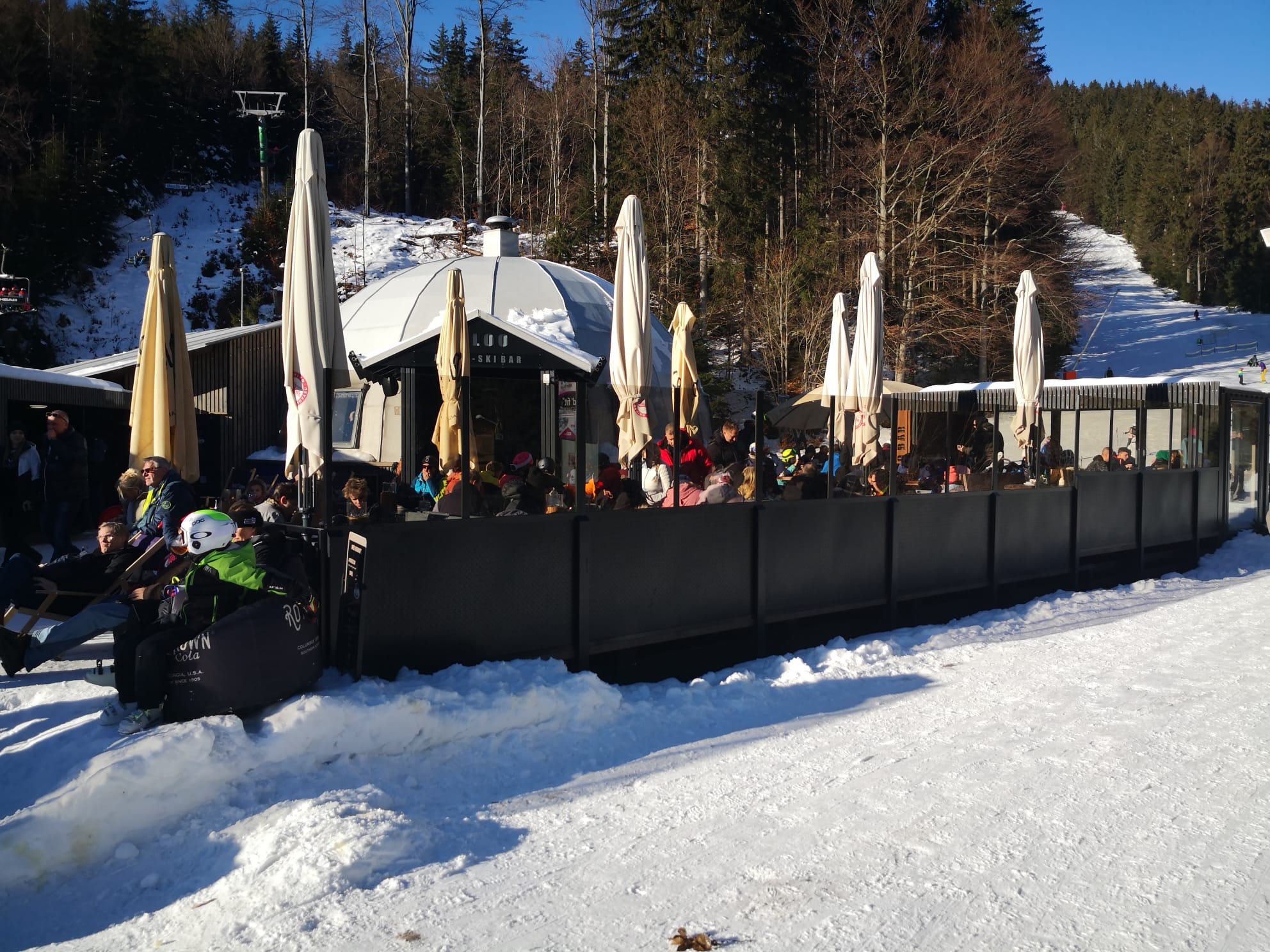 IGLOO BAR & restaurant