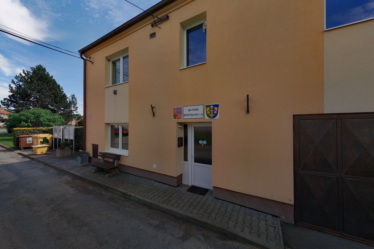Bohaté Málkovice - obecní úřad foto 2
