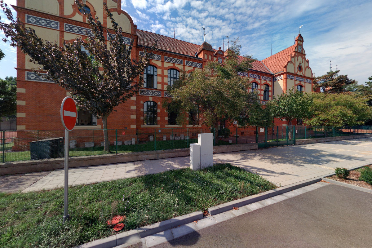 ZŠ Břeclav, Komenského foto 2