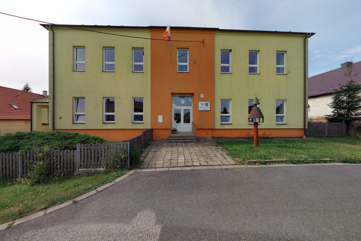 Základní škola Javorník