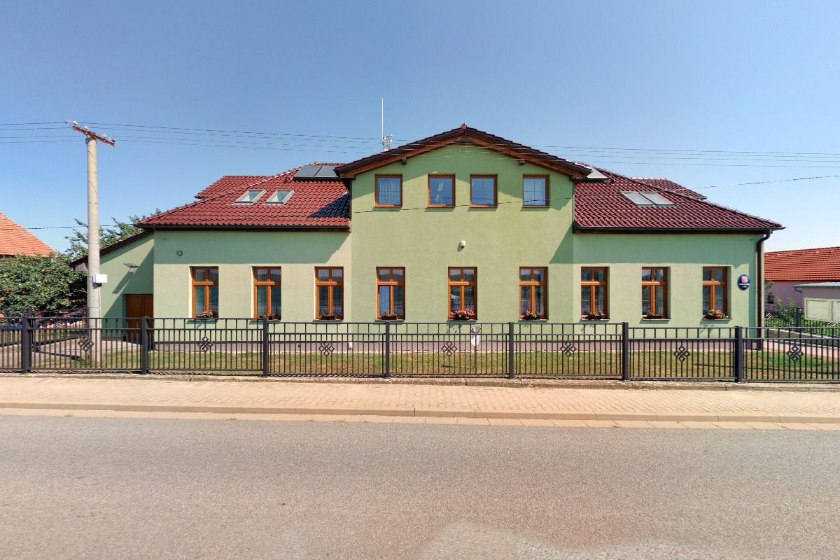Časy - obecní úřad foto 2