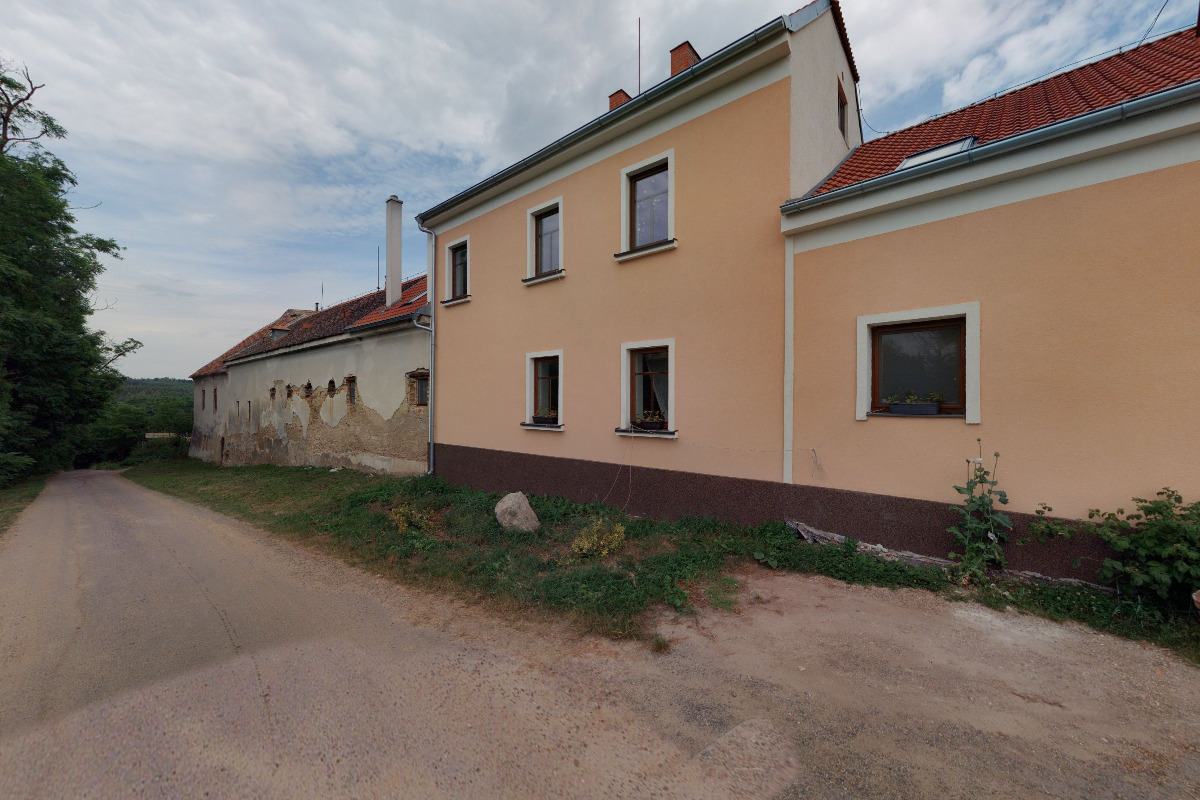 Rodinná farma a sýrárna Drozdovi