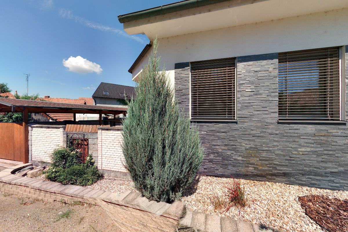 Studio M - Věra Svrčková