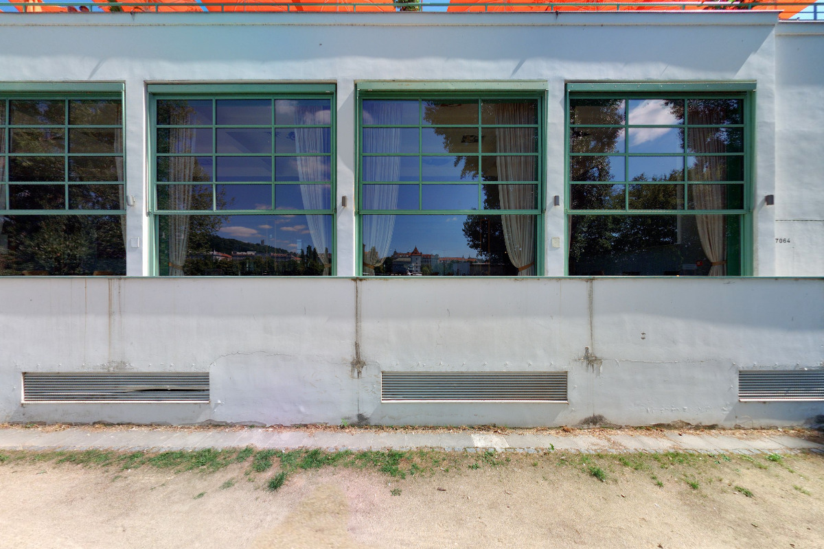 Aperol Spritz terrace Mánes Praha