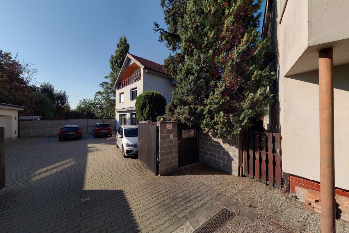 CONTRA, spol. s r.o.