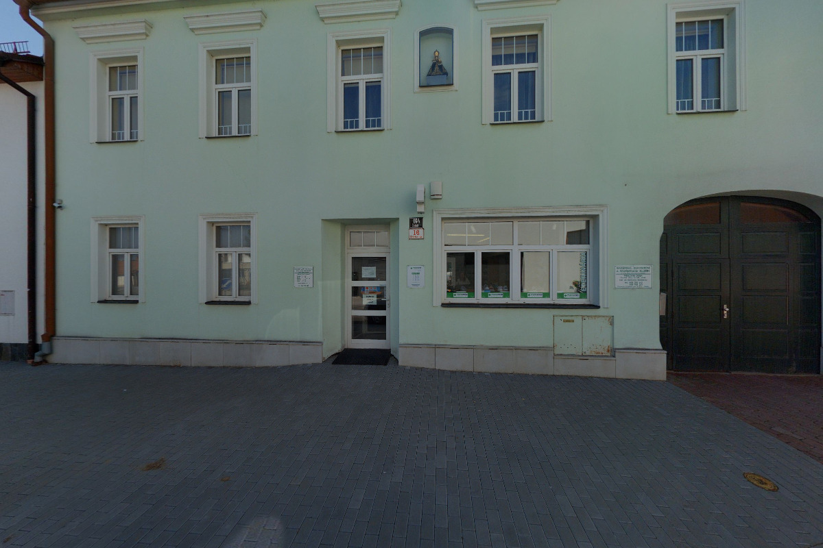 MUDr. Pavlína Zharfbinová