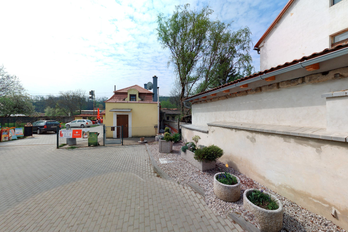 Čistírna peří Mareš