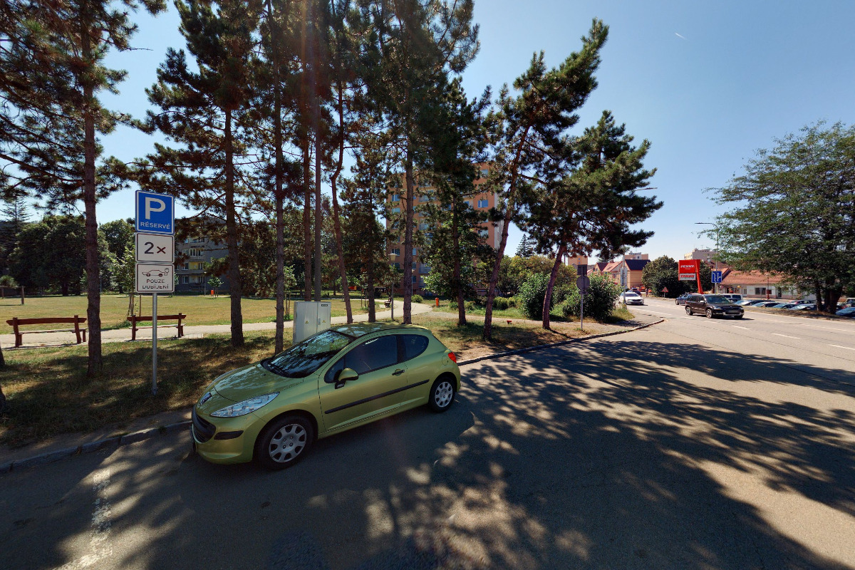 Nabíjecí stanice ČEZ