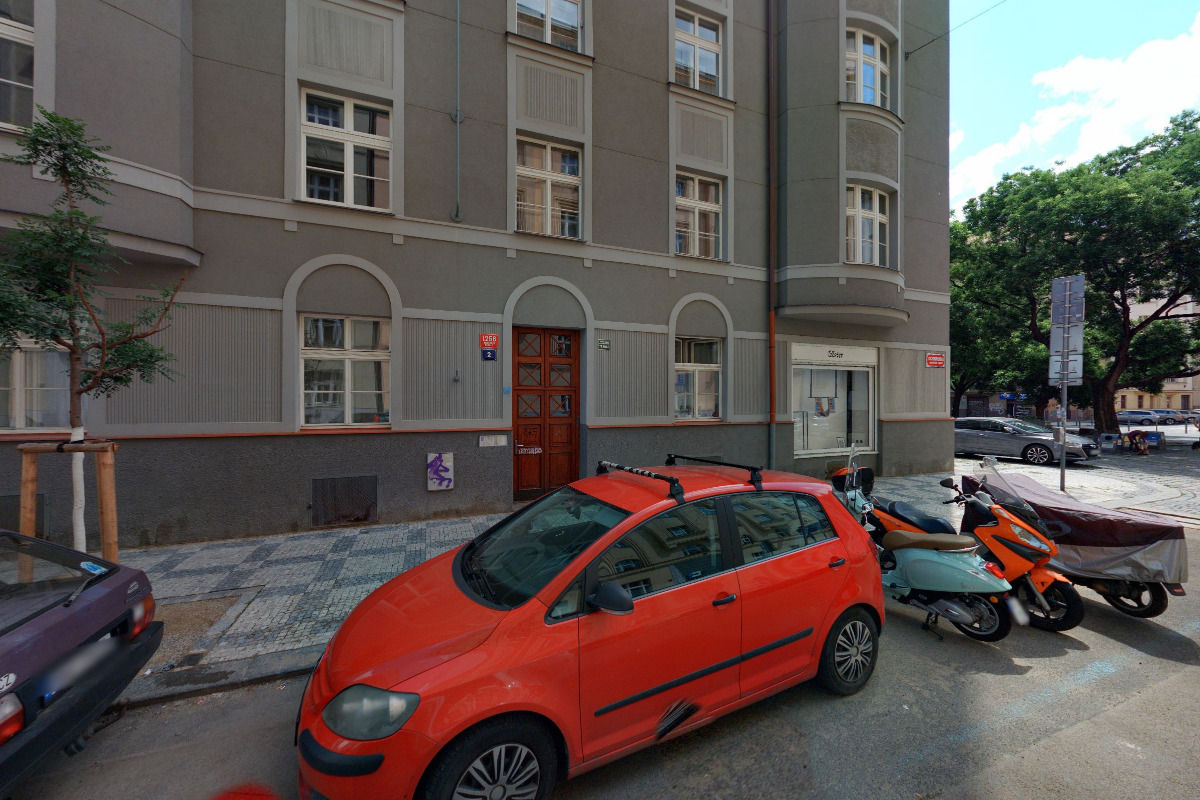 Apartment Schnirchova