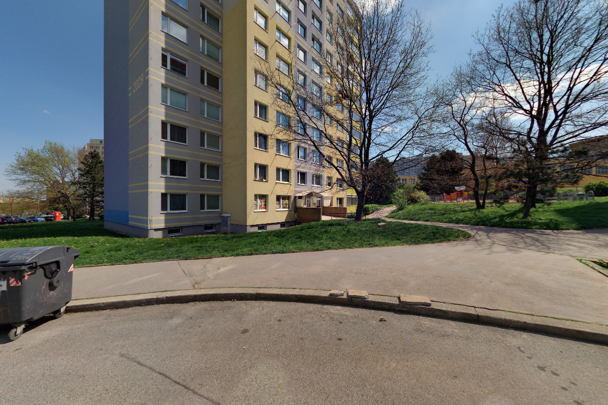 Potraviny Sezemínská