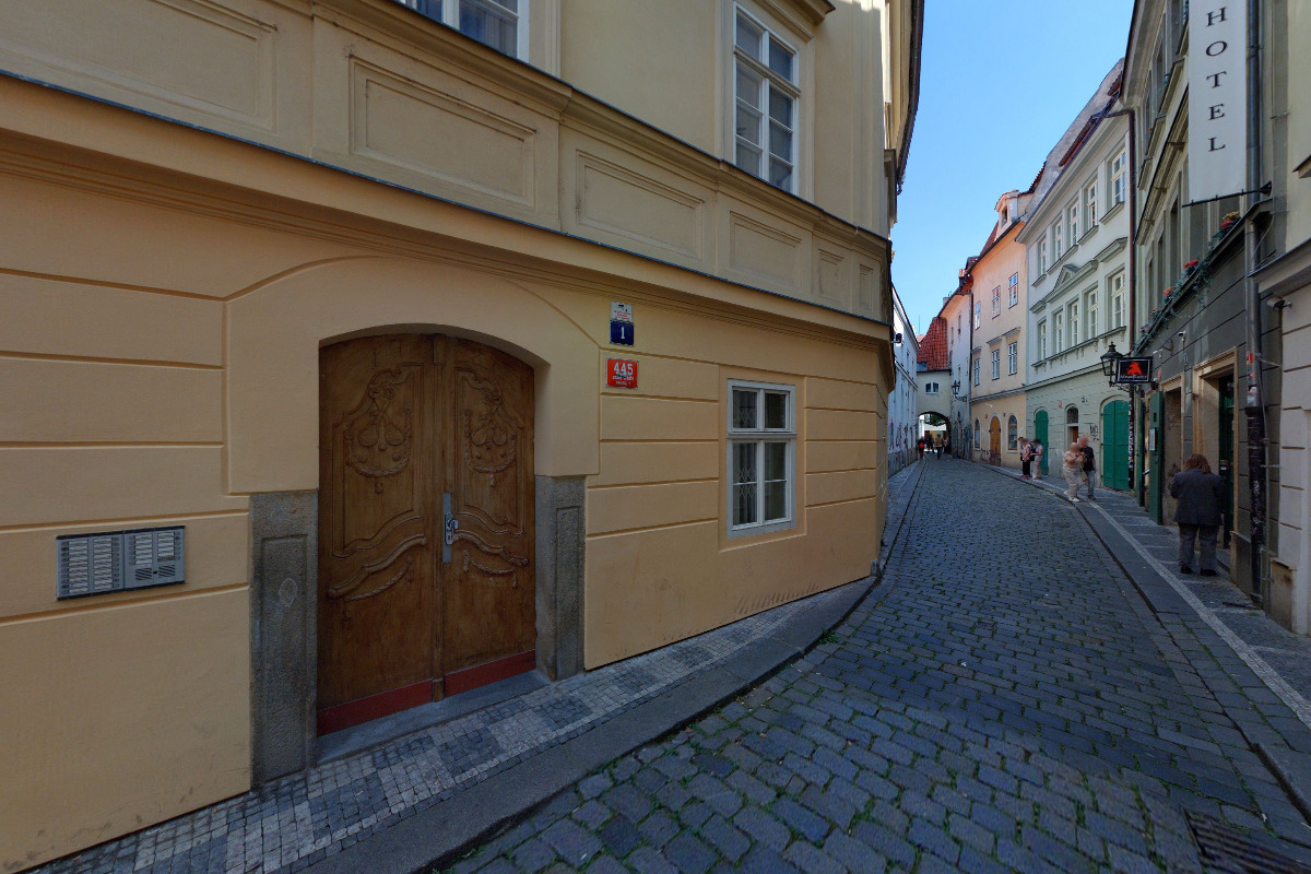 Apartment Vejvodova 445/1