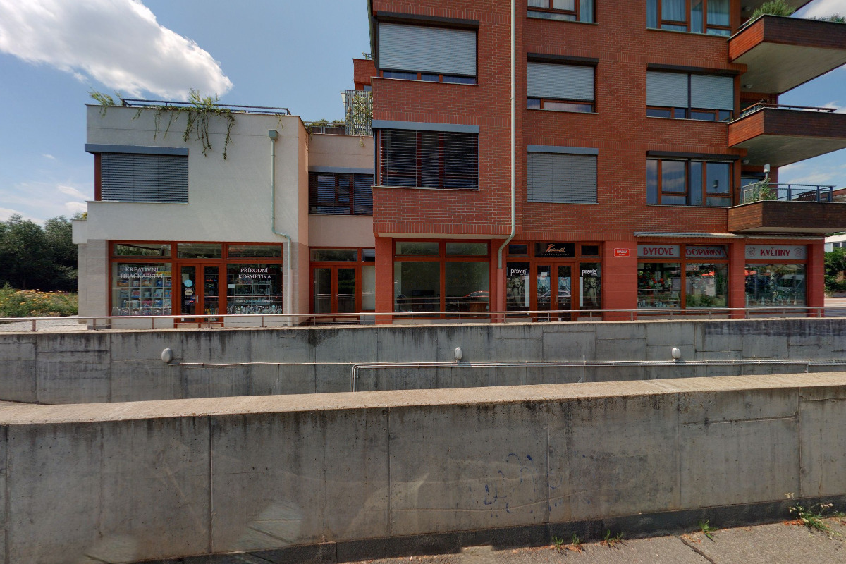 Mgr. Lenka Moravcová