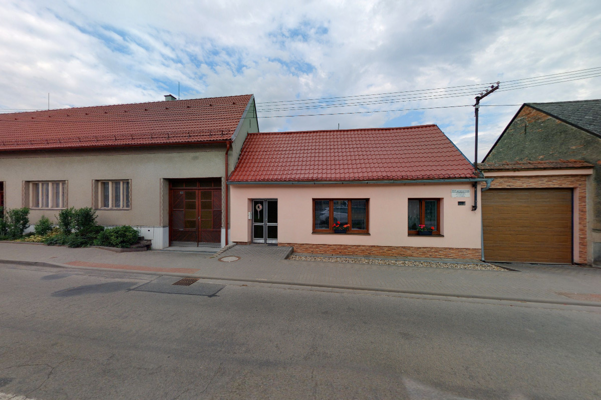 S.G.V. GARÁŽOVÁ VRATA