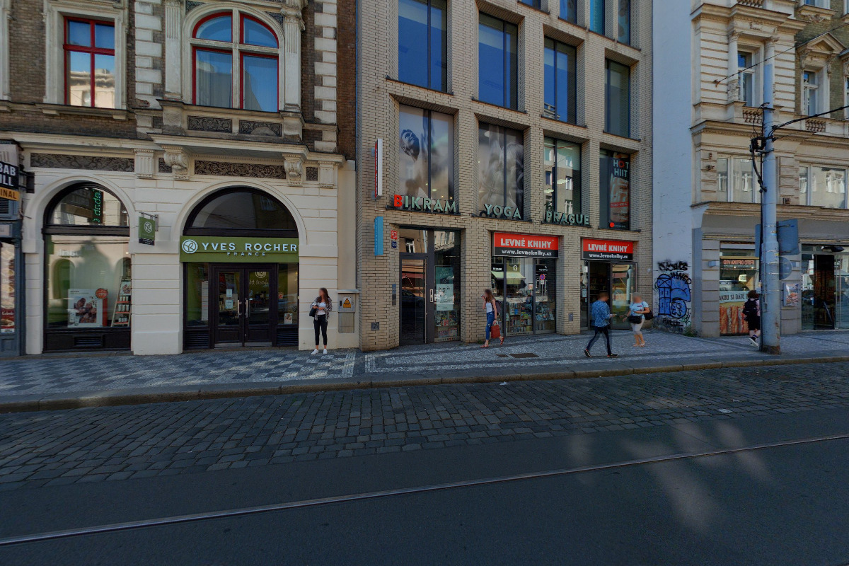 BIKRAM YOGA PRAGUE, s.r.o. foto 1