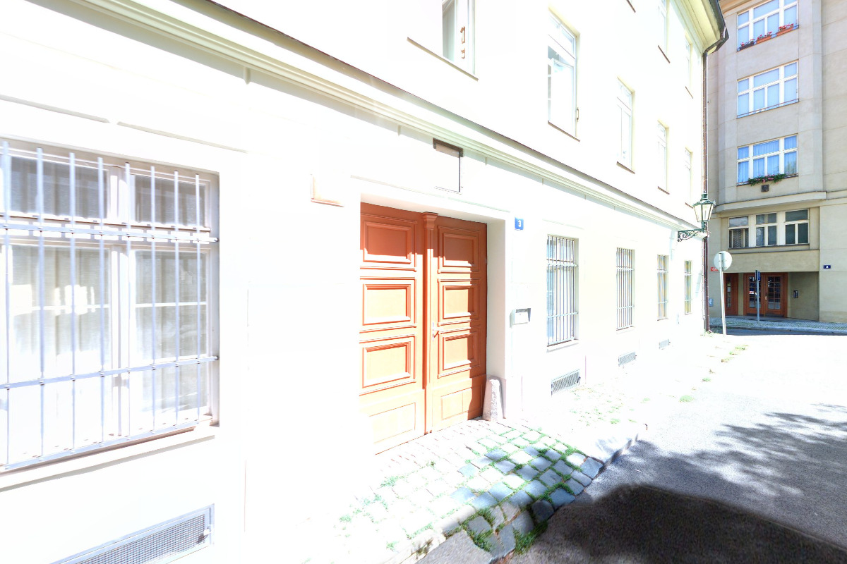 Mgr. Jakub Kratochvíl, advokát