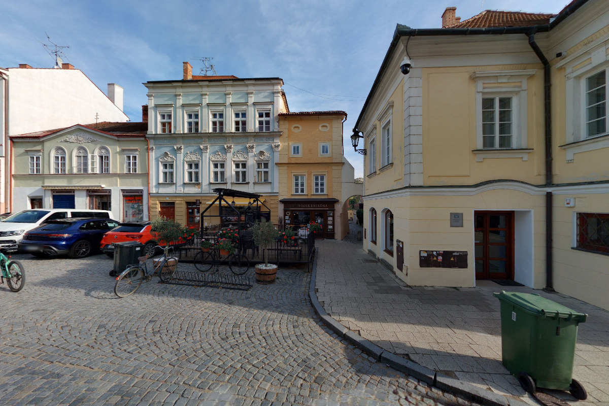 (NE) VINNÁ KAVÁRNA - vinárna foto 3