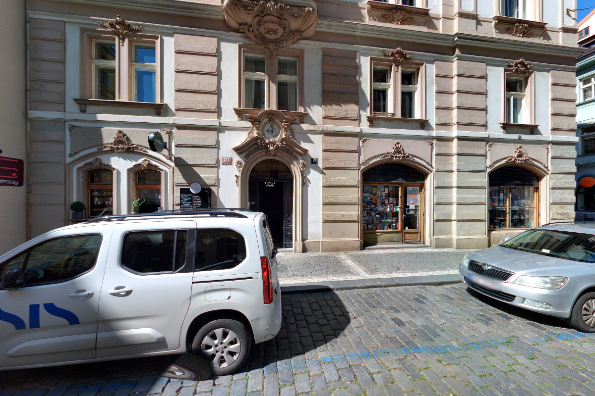 Knihkupectví Ostrov foto 2